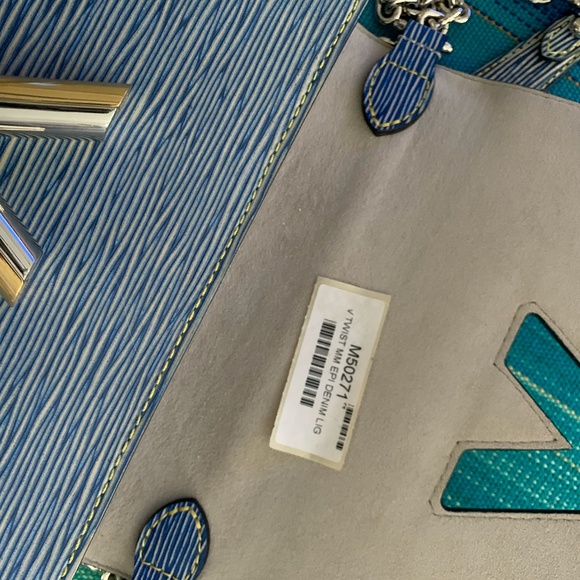 Louis Vuitton  Epi Twist MM Denim Light - Picture 6 of 7